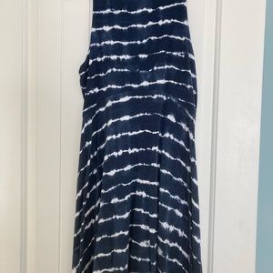 Athleta Santorini printed dress size medium lightly used.  Lightweight.